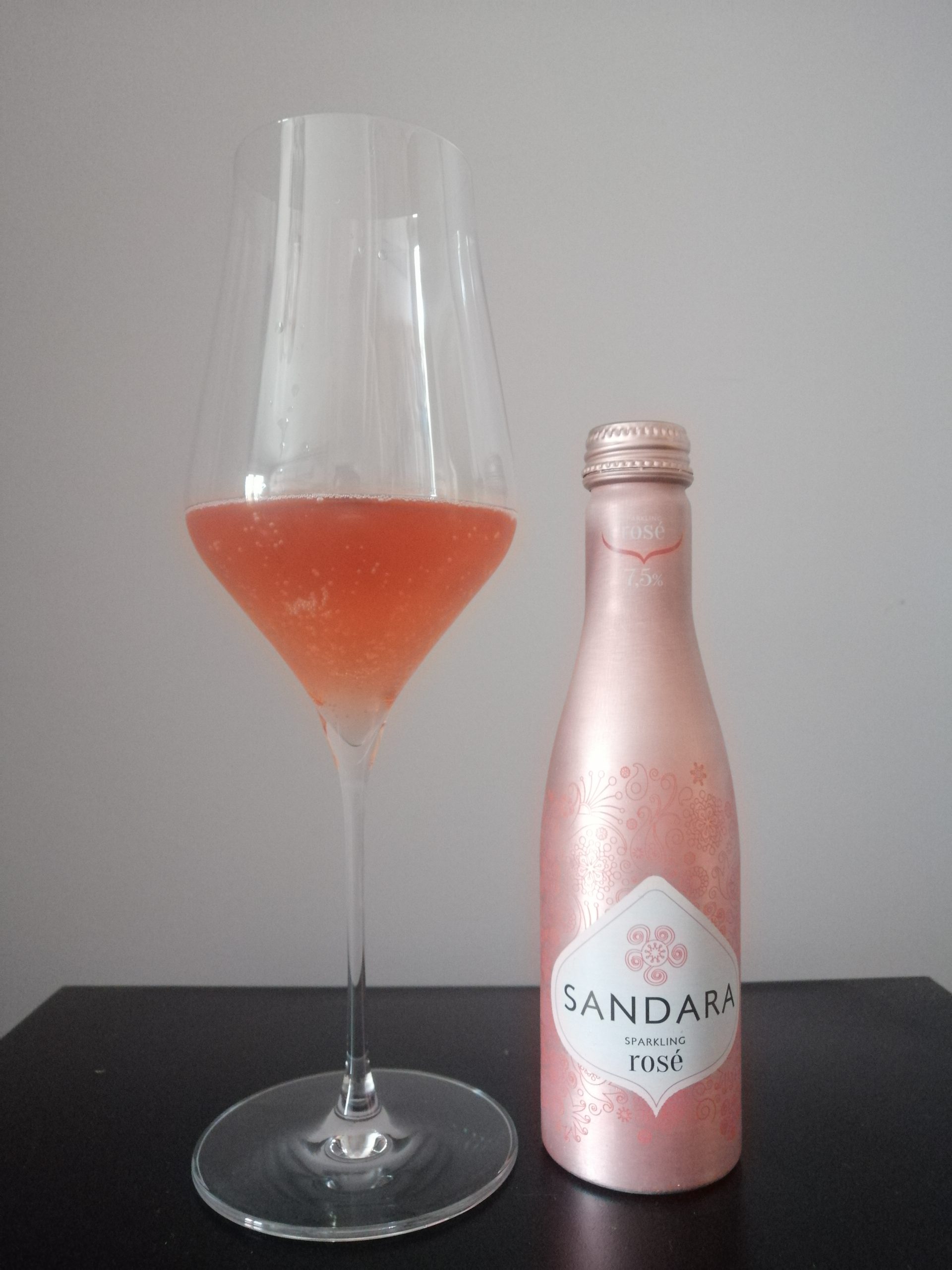 En este momento estás viendo Sandara Sparkling Rosé